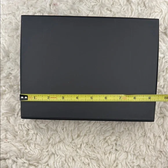 Versace Luxury Black Gift Box - Picture 2 of 3